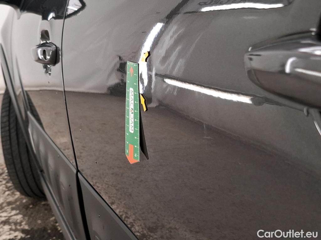  Citroen  C3 CITROEN  / 2016 / 5P / Berline PureTech 110 S&S BVM6 Shine Business #10