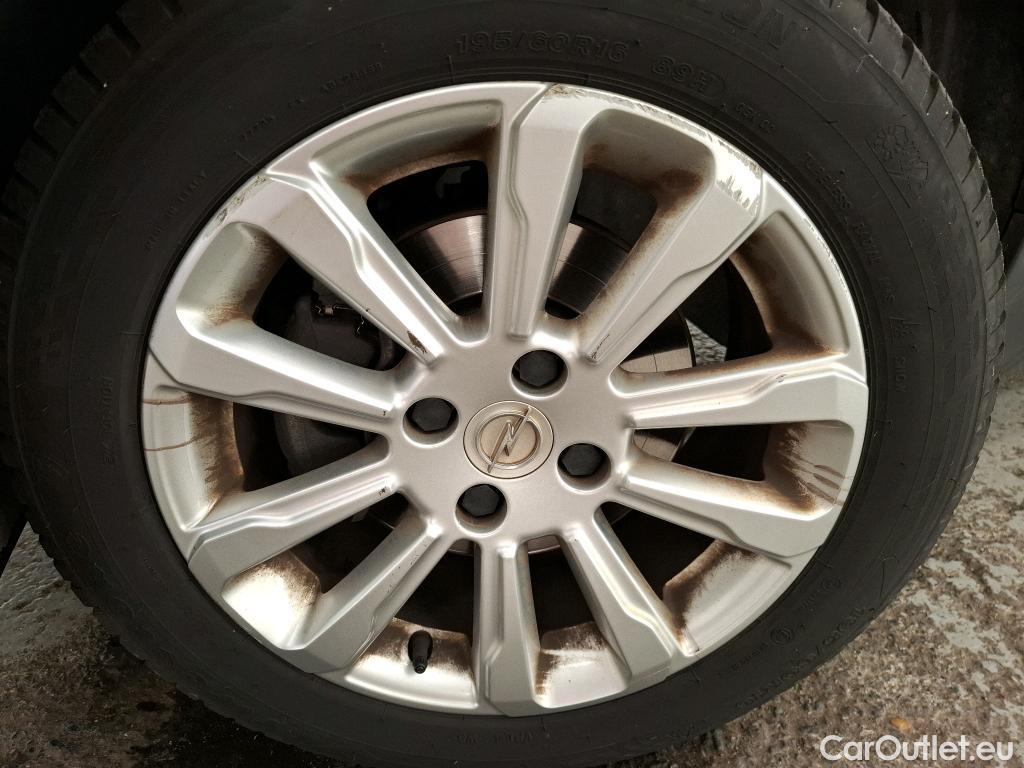  Opel  Crossland  X Elegance 1.2 Turbo 110CV BVM6 E6d #13