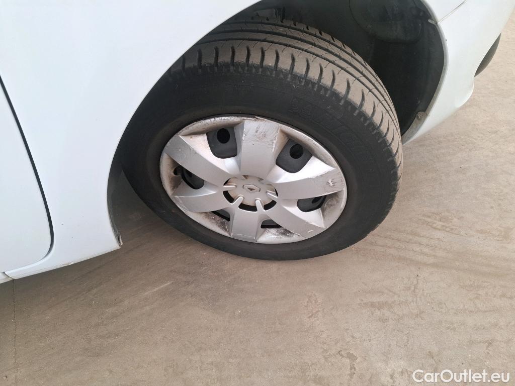  Renault  Kangoo  Zen 1.5 dCi 90CV BVM5 E6 #38