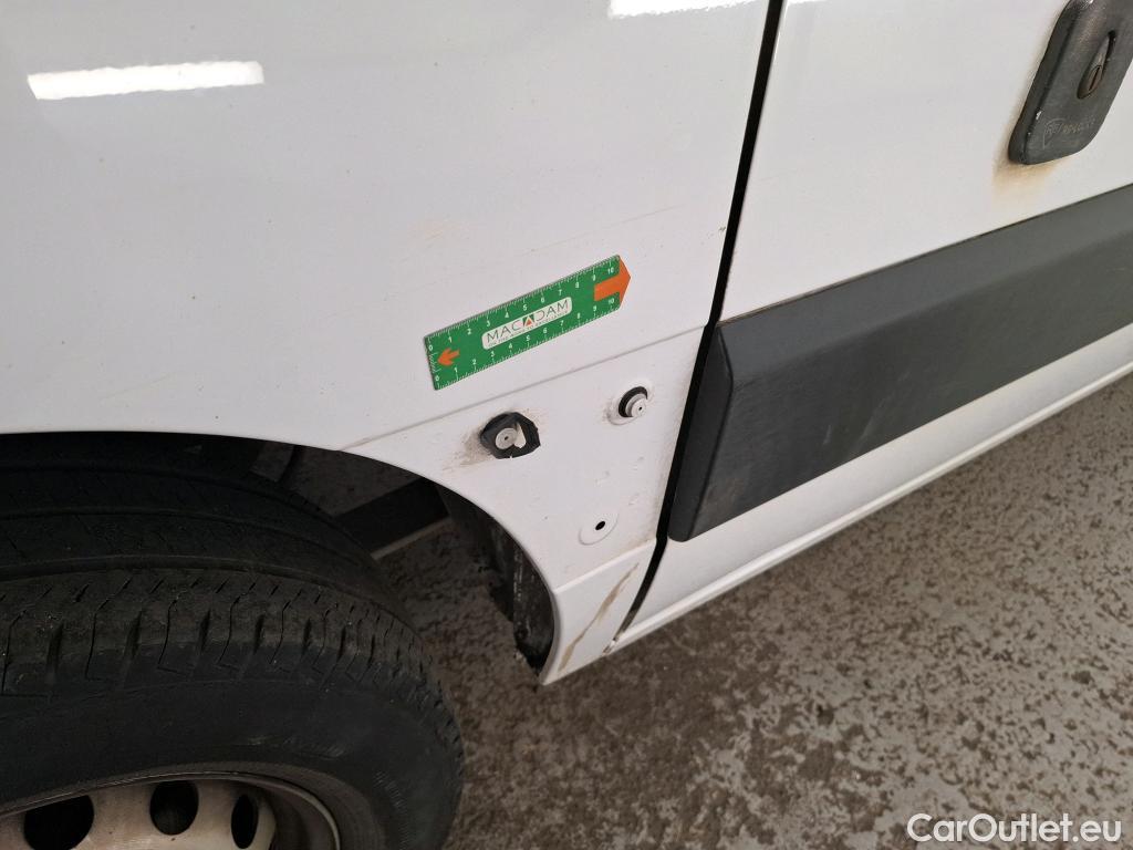  Renault  Master  III Fourgon L1H1 3 5 Grand Confort 2.3 dCi 135CV BVM6 E6dT #23