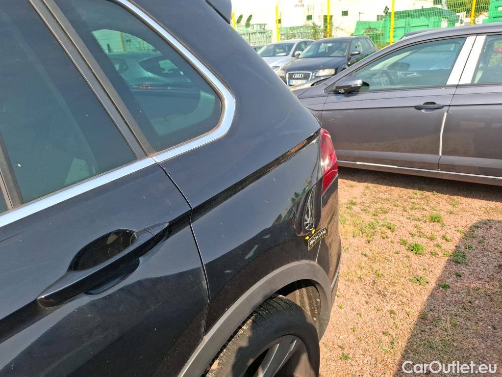  Volkswagen  Tiguan VOLKSWAGEN  / 2020 / 5P / SUV 2.0 TDI 150 DSG7 R-Line #34