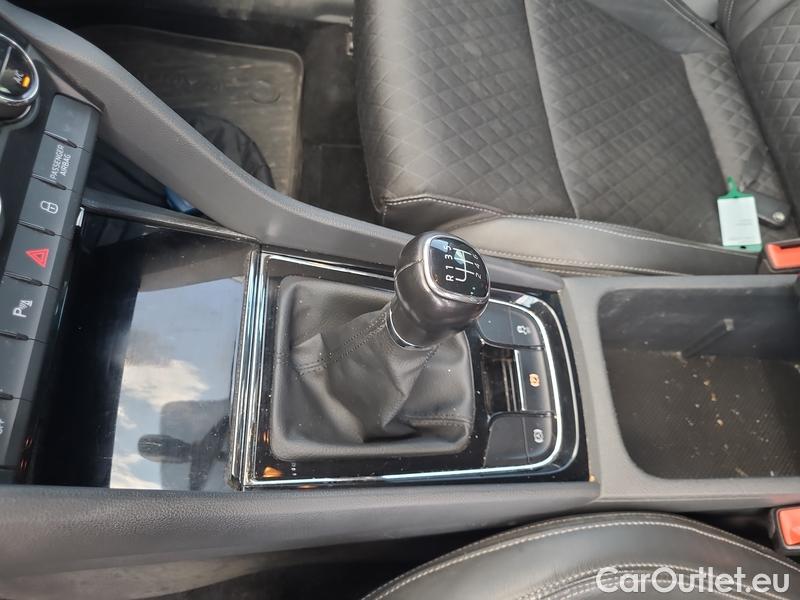  Skoda  Karoq  (NU)(2017->)  2.0 TDI 85 Style #16