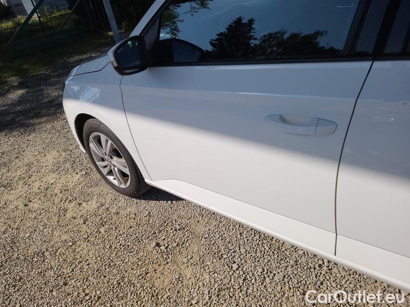  Skoda  Fabia  Combi (2015) Com.1.0TSI 70 Ambition 5d #1