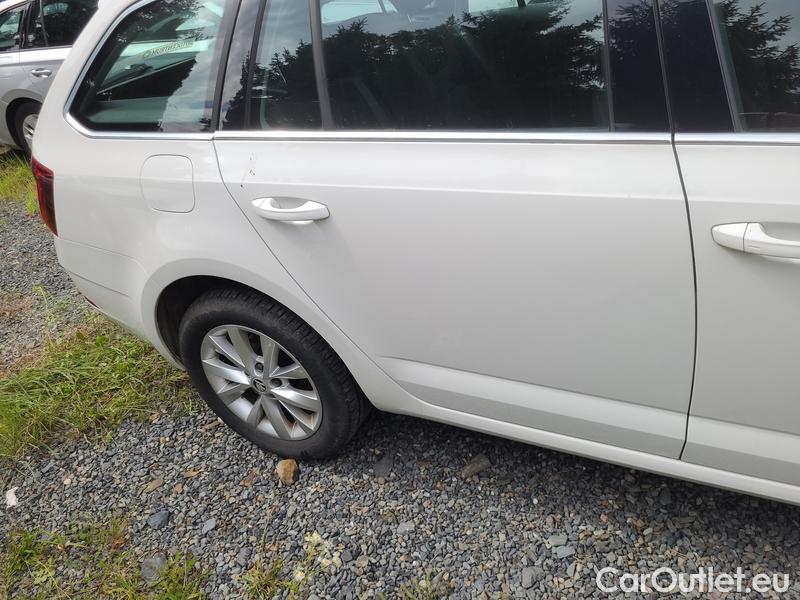  Skoda  Octavia  Combi  (5E5)(03.2017->)  Com TDI 110 Style AT #12