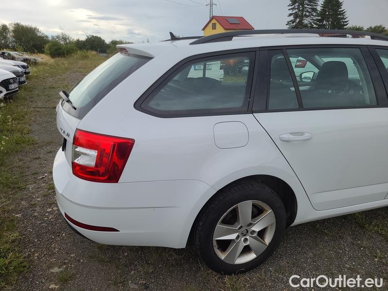  Skoda  Octavia  Combi  (5E5)(03.2017->) Co1.5TSI 110 Ambition #11