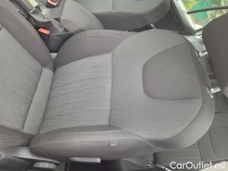  Skoda  Octavia  Combi  (5E5)(03.2017->)  Com TDI 110 Style AT #8