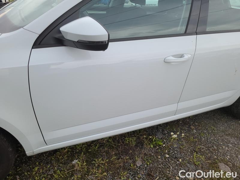  Skoda  Octavia  Combi  (5E5)(03.2017->) Co1.5TSI 110 Ambition #2