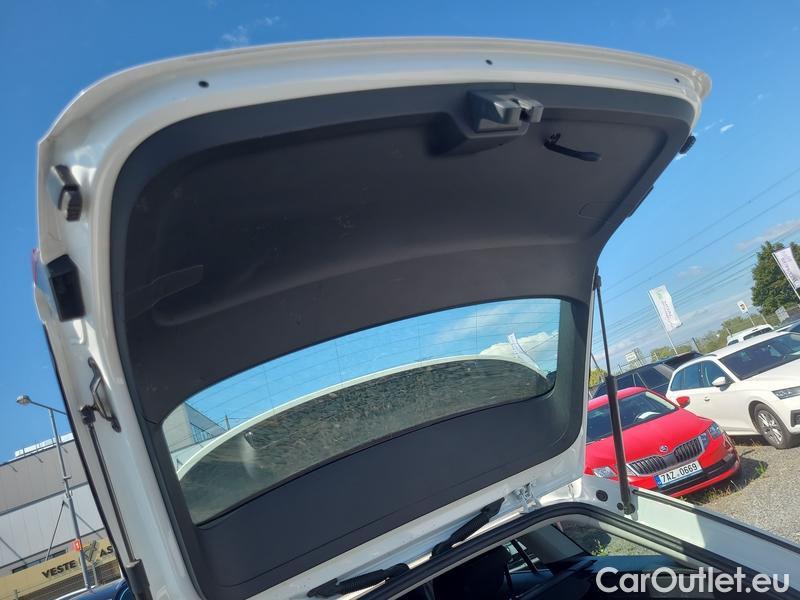  Skoda  Octavia  Combi (NX3)(2020) Oct.Combi 1.5TSI 110 Style #19
