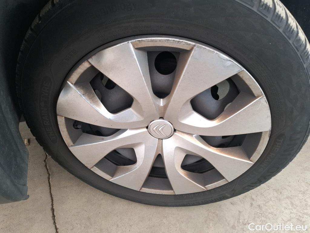  Citroen  C4 Cactus  Live Société 1.5 BlueHDi 100CV BVM6 E6dT #24