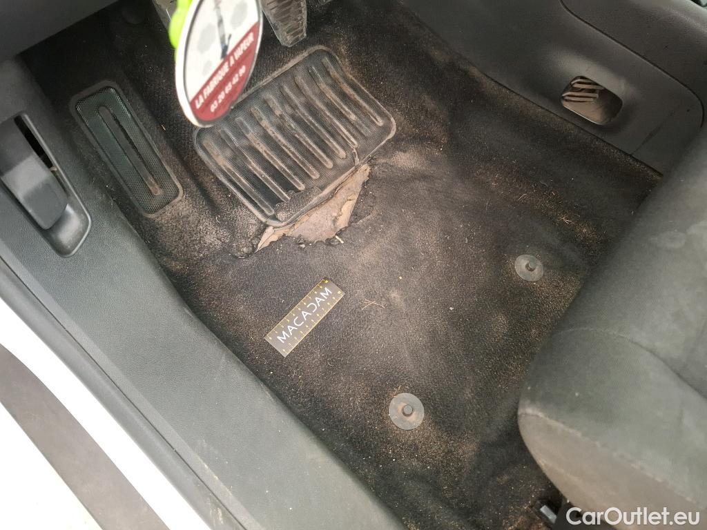  Citroen  C4 Cactus  Live Société 1.5 BlueHDi 100CV BVM6 E6dT #1