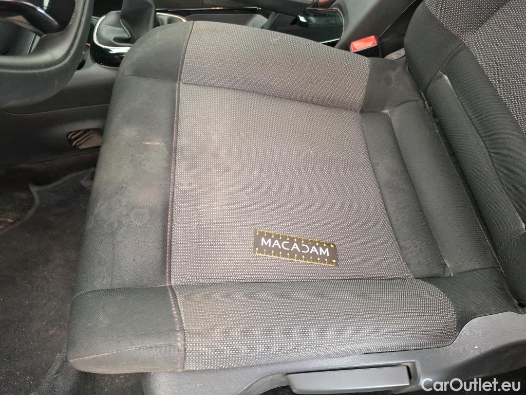  Citroen  C4 Cactus  Live Société 1.5 BlueHDi 100CV BVM6 E6dT #28
