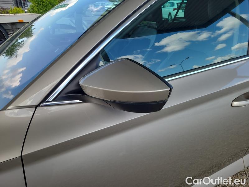  Skoda  Superb  Combi (3T5)(2010) Sup.C.FL2.0TDI 140 Sty. 4x4 AT #5