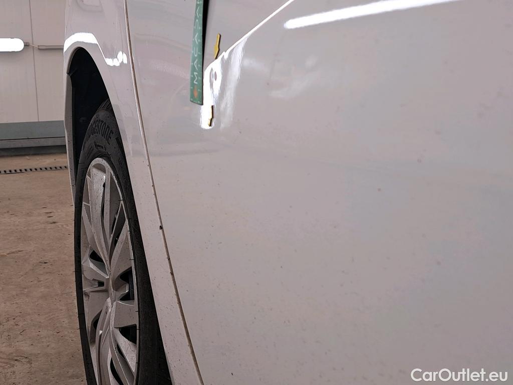  Peugeot  208  Premium 1.5 HDi 100CV BVM6 E6d #17