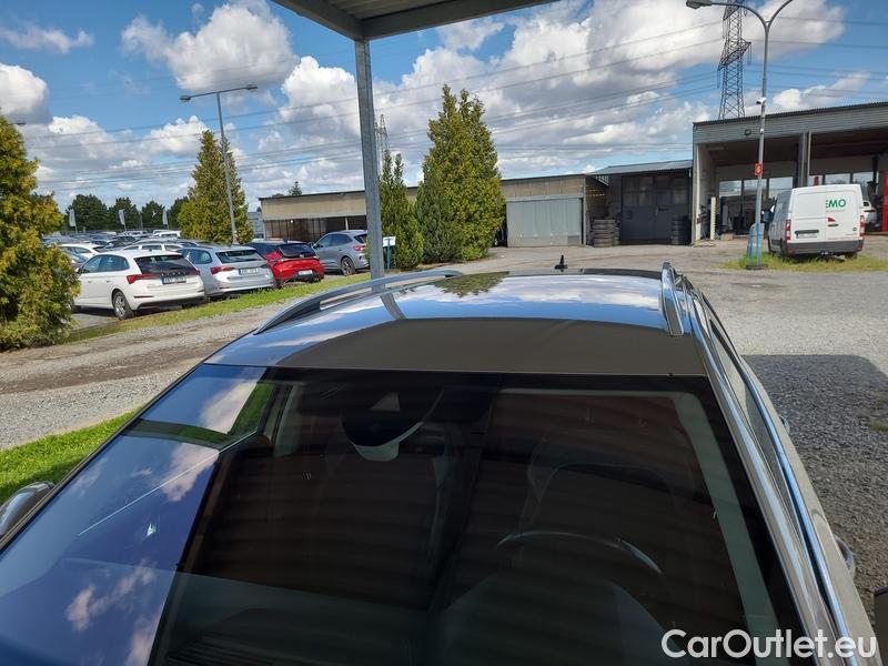  Skoda  Superb  Combi (3T5)(2010) Sup.C.FL2.0TDI 140 Sty. 4x4 AT #2