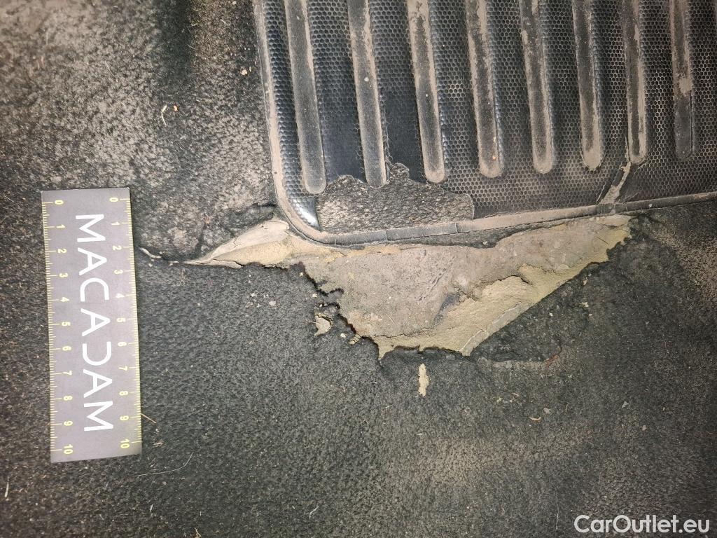 Citroen  C4 Cactus  Live Société 1.5 BlueHDi 100CV BVM6 E6dT #4