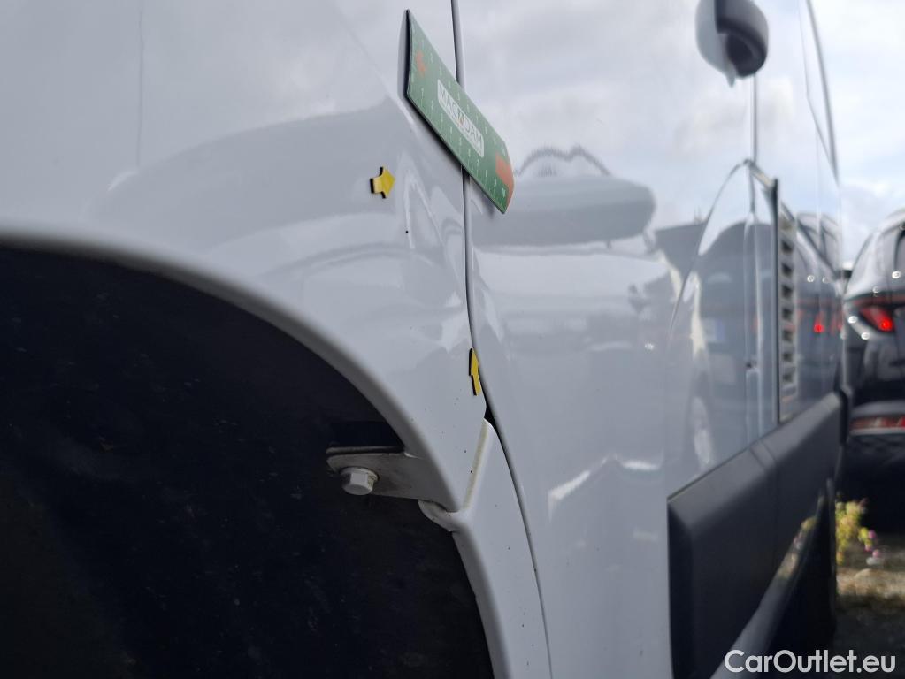  Renault  Master  Fourgon L2H2 3 5 Grand Confort dCi 135CV BVM6 E6dT #26