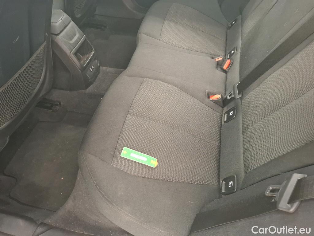  Bmw  Serie 1 Série 1 Berline 118 d Lounge 2.0 150CV BVA8 E6d #18