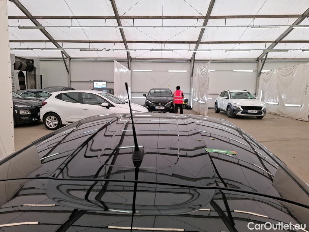  Citroen  C3  Shine 1.2 PureTech 110CV BVA6 E6d #1