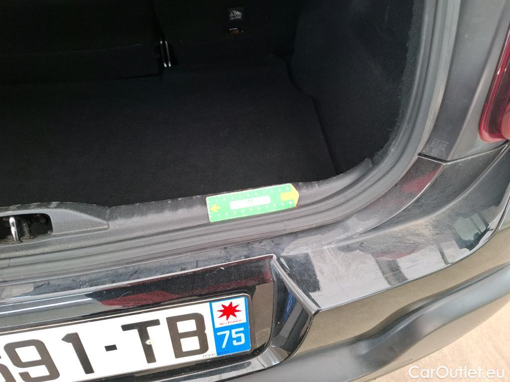  Citroen  C3  Shine 1.2 PureTech 110CV BVA6 E6d #6