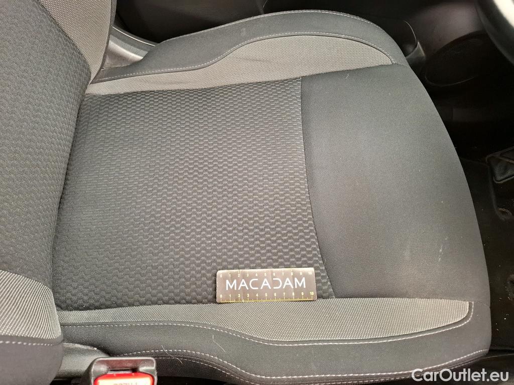  Nissan  Qashqai NISSAN  / 2017 / 5P / Crossover 1.5 DCI 115 Business Edition #19