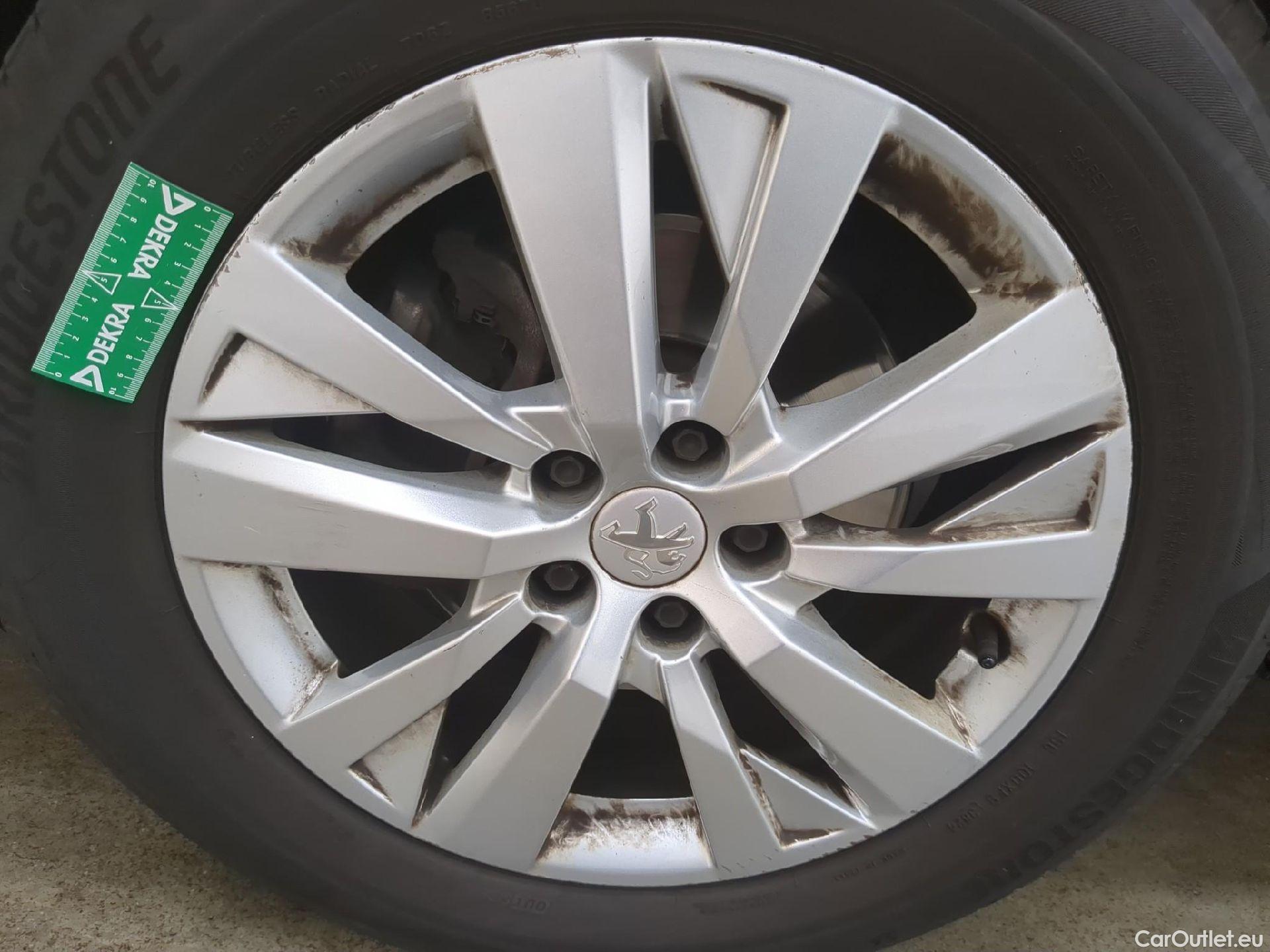  Peugeot  3008  II Active Pack 1.5 HDi 130CV BVA8 E6d #10