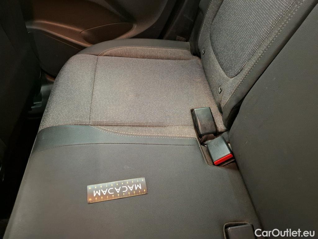  Opel  Crossland  X Elegance Business 1.2 Turbo 110CV BVM6 E6d #9