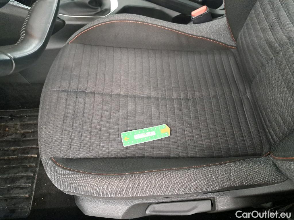  Peugeot  2008  Active Pack 1.5 HDi 110CV BVM6 E6d #20
