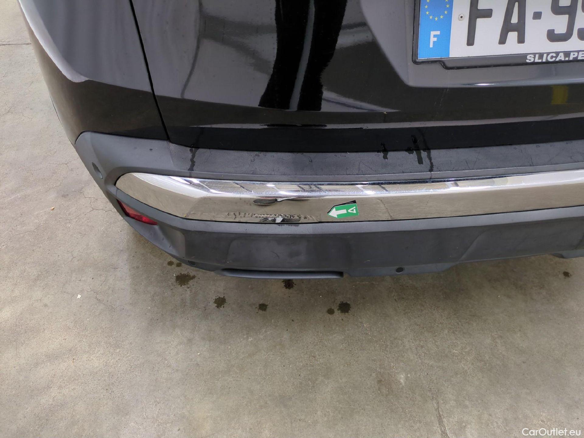  Peugeot  3008  Allure Business 1.2 PureTech 130CV BVA6 E6 #110