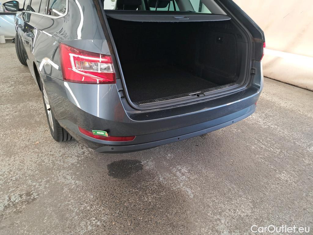  Skoda  Superb  Break Business 2.0 TDI 150CV BVA7 E6d #9