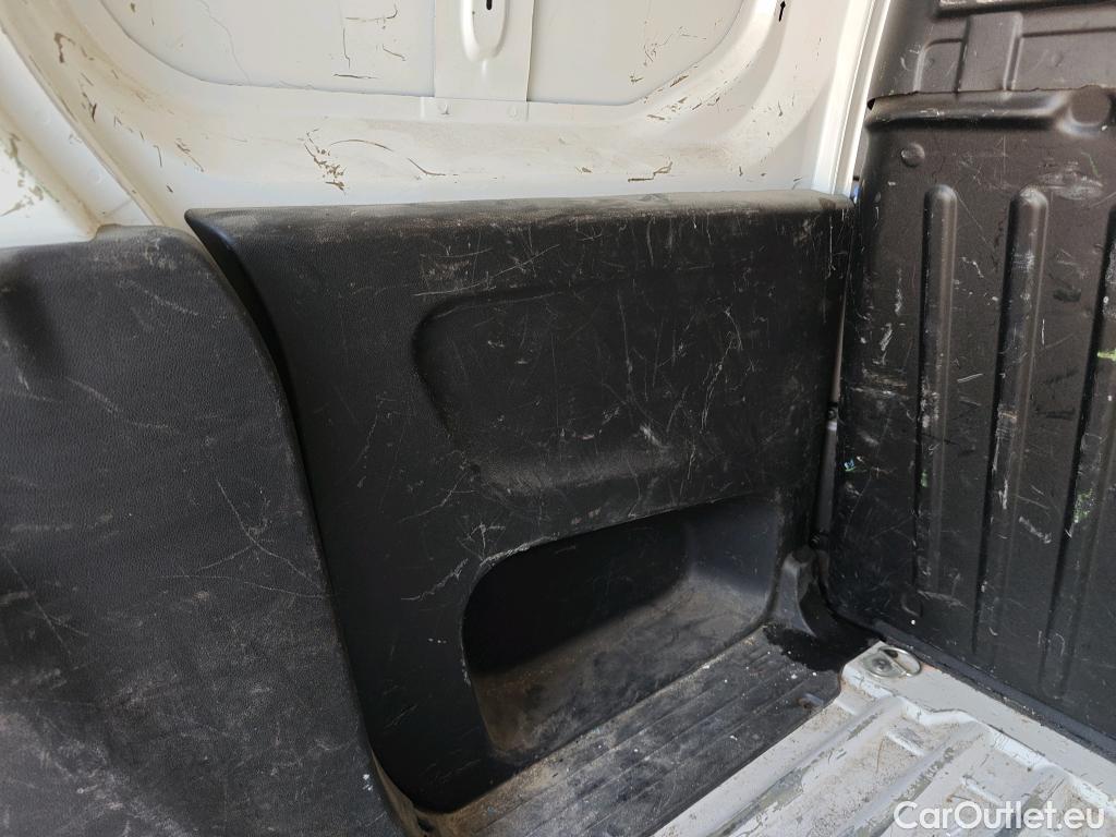  Opel  Combo  E Cargo Express carga incrementada 1.5 100CV MT5 #2