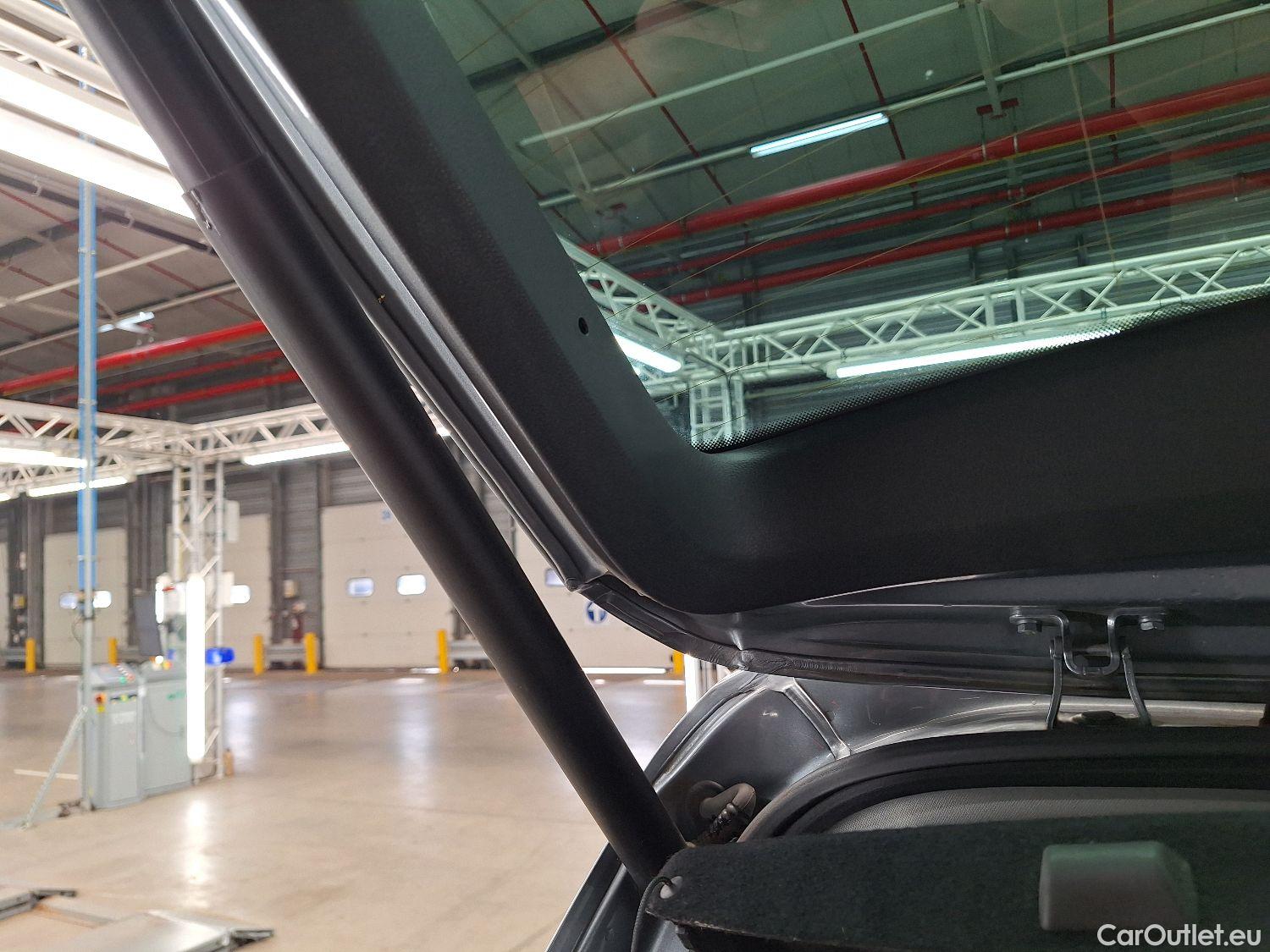  Skoda  Karoq Skoda,  '17, Skoda  1.6 CRTDI 85KW Style 5d #12
