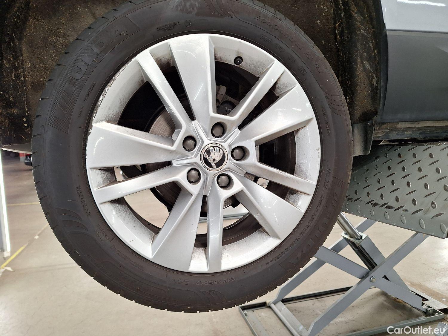  Skoda  Karoq Skoda,  '17, Skoda  1.6 CRTDI 85KW Style 5d #1