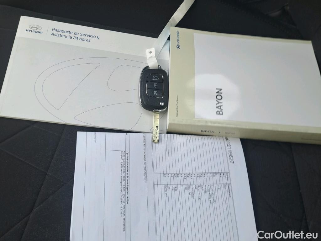  Hyundai  Bayon HYUNDAI  / 2021 / 5P / todoterreno 1.0 TGDI 74kW (100CV) 48V Maxx #1
