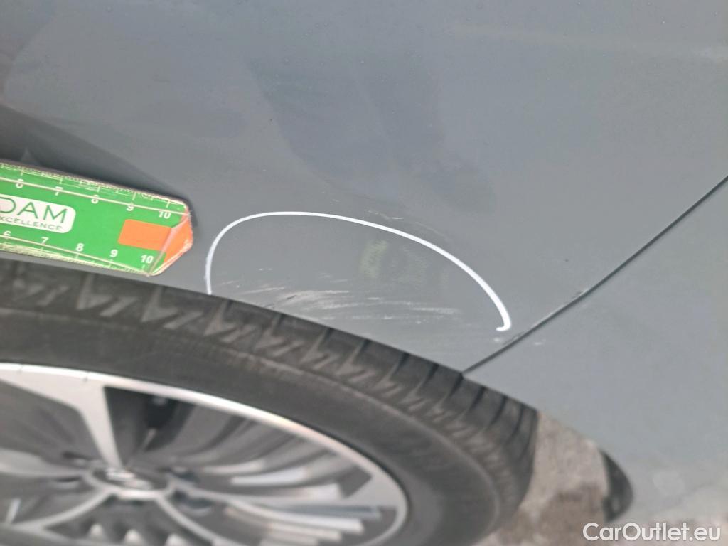  Hyundai   Ioniq HYUNDAI / 2019 / 5P / berlina con portón 1.6 GDI PHEV Klass DCT #4