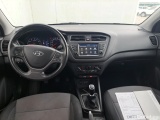  Hyundai  i20 HYUNDAI  / 2018 / 5P / berlina con portón 1.2 MPI Essence LE(SP) #3