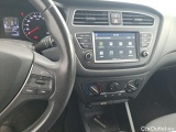  Hyundai  i20 HYUNDAI  / 2018 / 5P / berlina con portón 1.2 MPI Essence LE(SP) #15