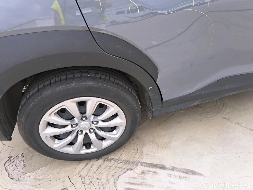  Land Rover  Discovery HYUNDAI Kona / 2020 / 5P / todoterreno 1.0 TGDI Klass 4X2 #29
