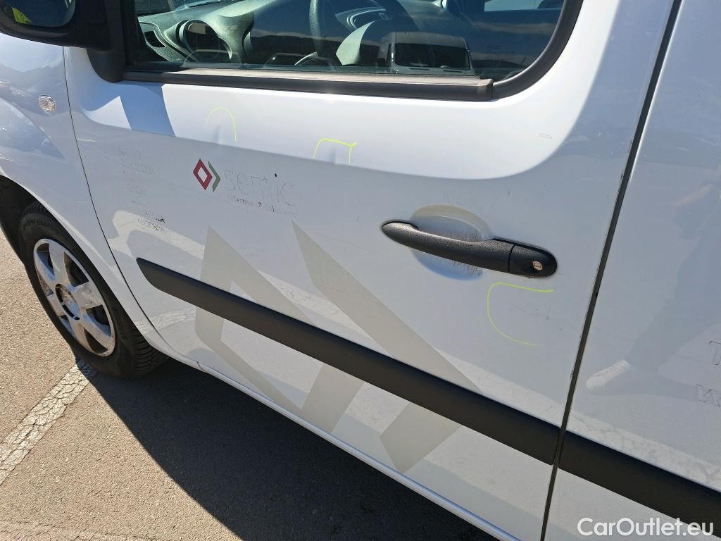  Nissan  NV200 NISSAN NV250 / 2019 / 4P / furgón 2pl 1.5dCi 59 kW (80 CV) L1H1 ÓPTIMA #17