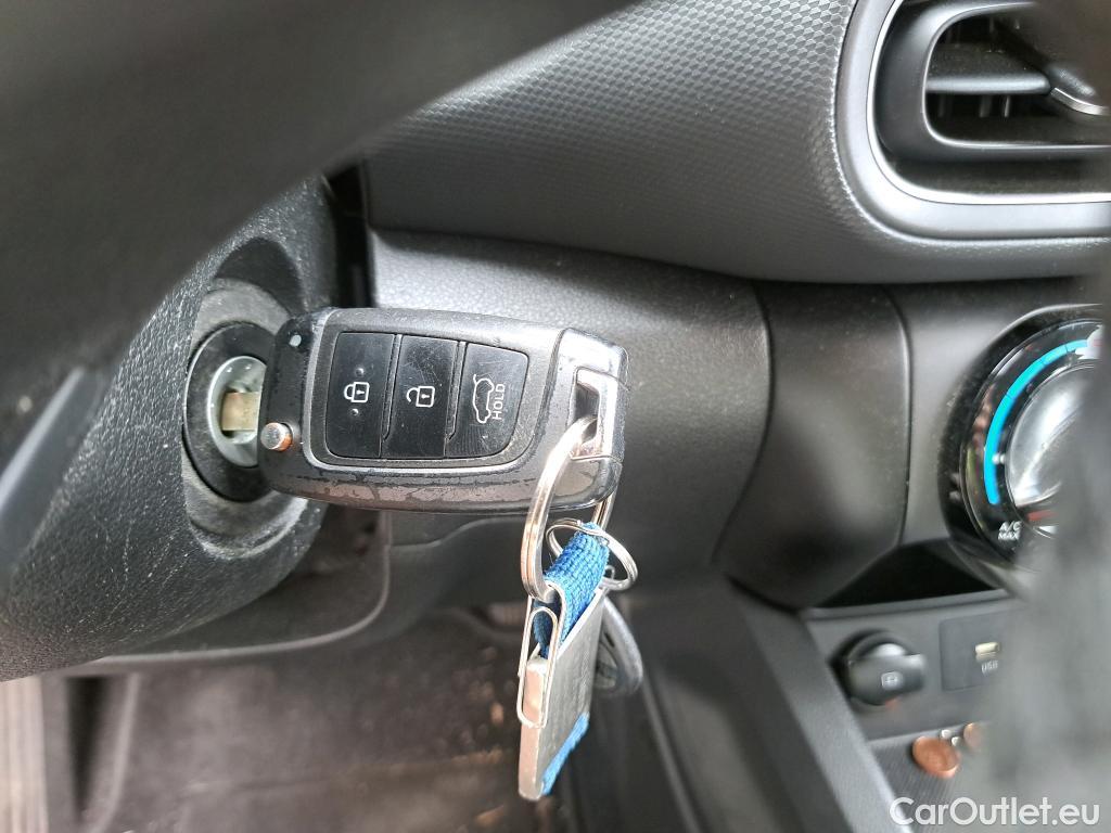  Land Rover  Discovery HYUNDAI Kona / 2020 / 5P / todoterreno 1.0 TGDI Klass 4X2 #1