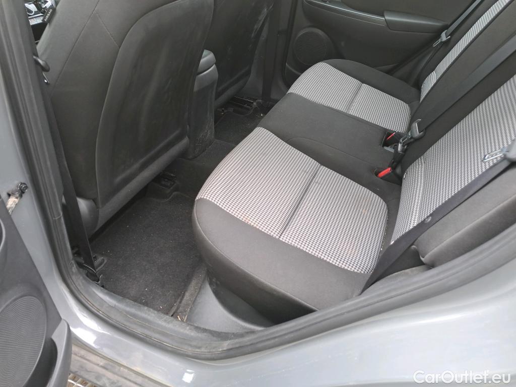  Land Rover  Discovery HYUNDAI Kona / 2020 / 5P / todoterreno 1.0 TGDI Klass 4X2 #12