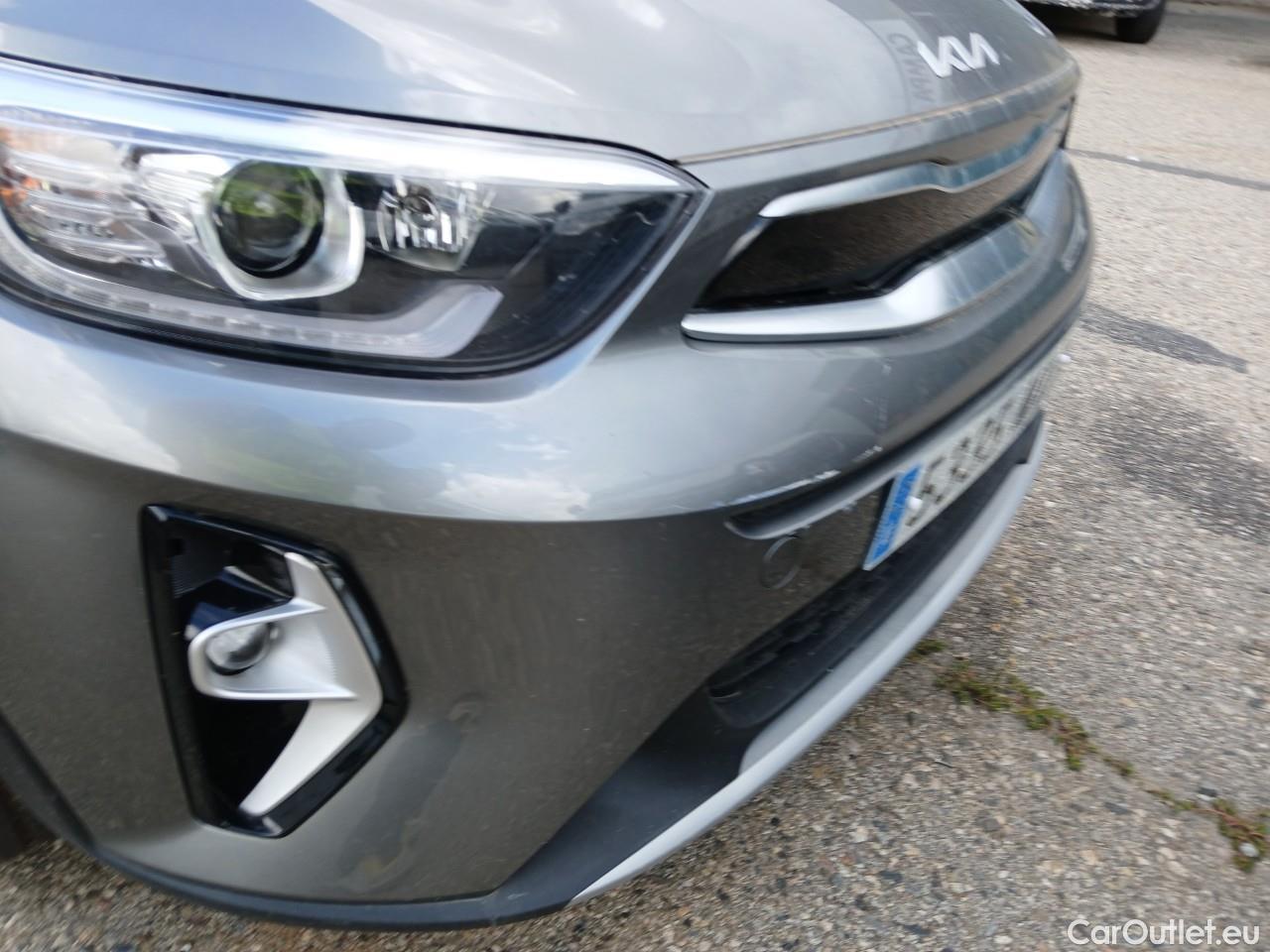  KIA  STONIC KIA  / 2017 / 5P / todoterreno 1.0 T-GDi 74kW (100CV) MHEV MT Business (AC) ###SIN LLAVES### #11