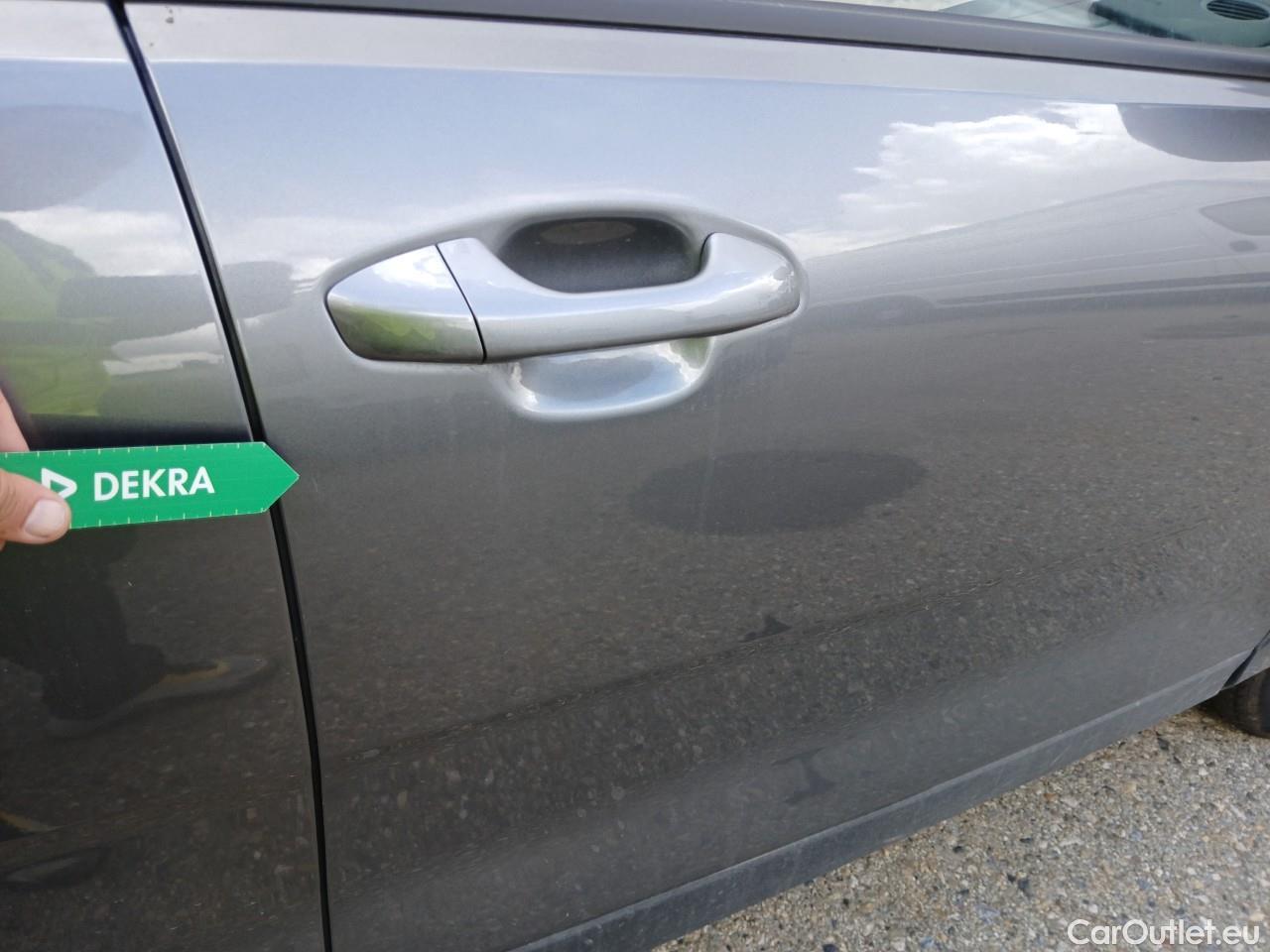  KIA  STONIC KIA  / 2017 / 5P / todoterreno 1.0 T-GDi 74kW (100CV) MHEV MT Business (AC) ###SIN LLAVES### #24