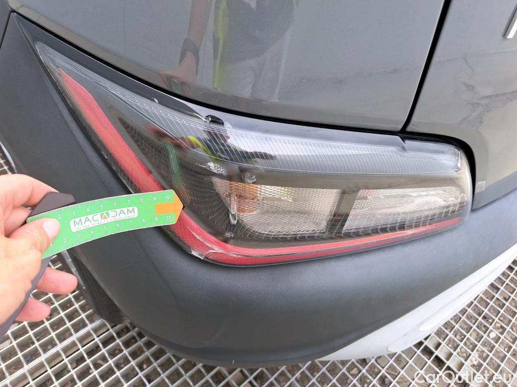  Land Rover  Discovery HYUNDAI Kona / 2020 / 5P / todoterreno 1.0 TGDI Klass 4X2 #4