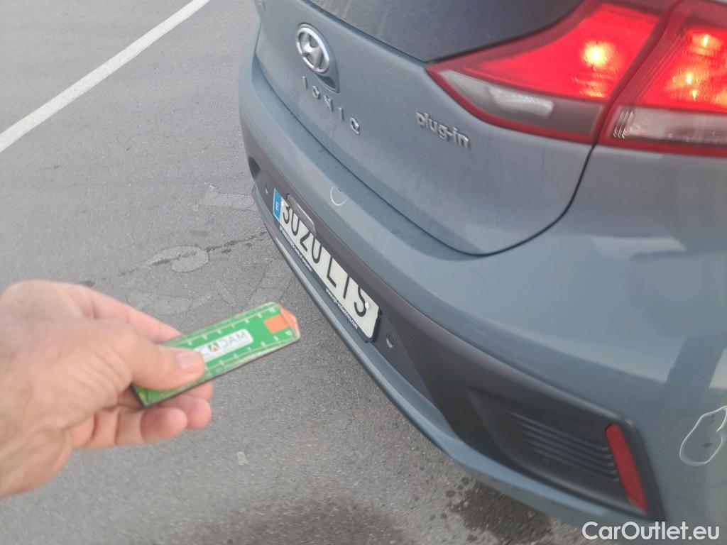  Hyundai   Ioniq HYUNDAI / 2019 / 5P / berlina con portón 1.6 GDI PHEV Klass DCT #9