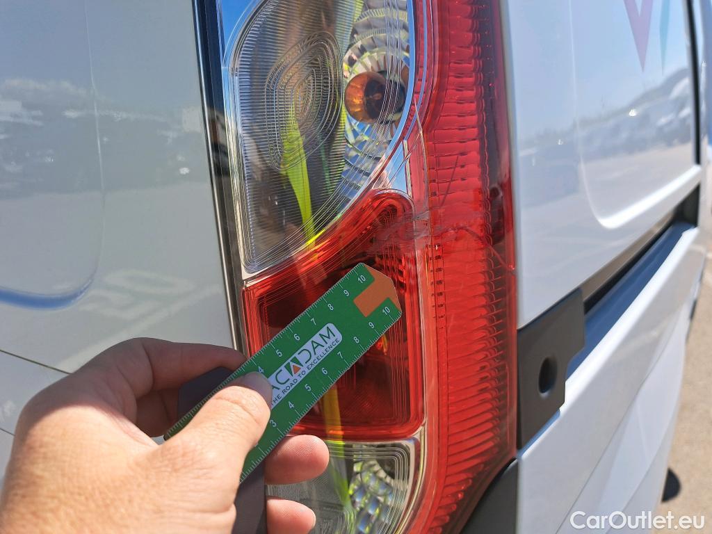  Nissan  NV200 NISSAN NV250 / 2019 / 4P / furgón 2pl 1.5dCi 59 kW (80 CV) L1H1 ÓPTIMA #29