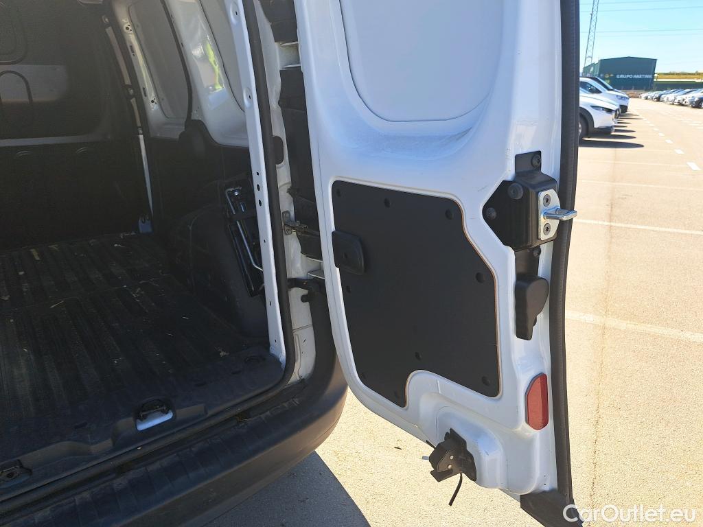  Nissan  NV200 NISSAN NV250 / 2019 / 4P / furgón 2pl 1.5dCi 59 kW (80 CV) L1H1 ÓPTIMA #55