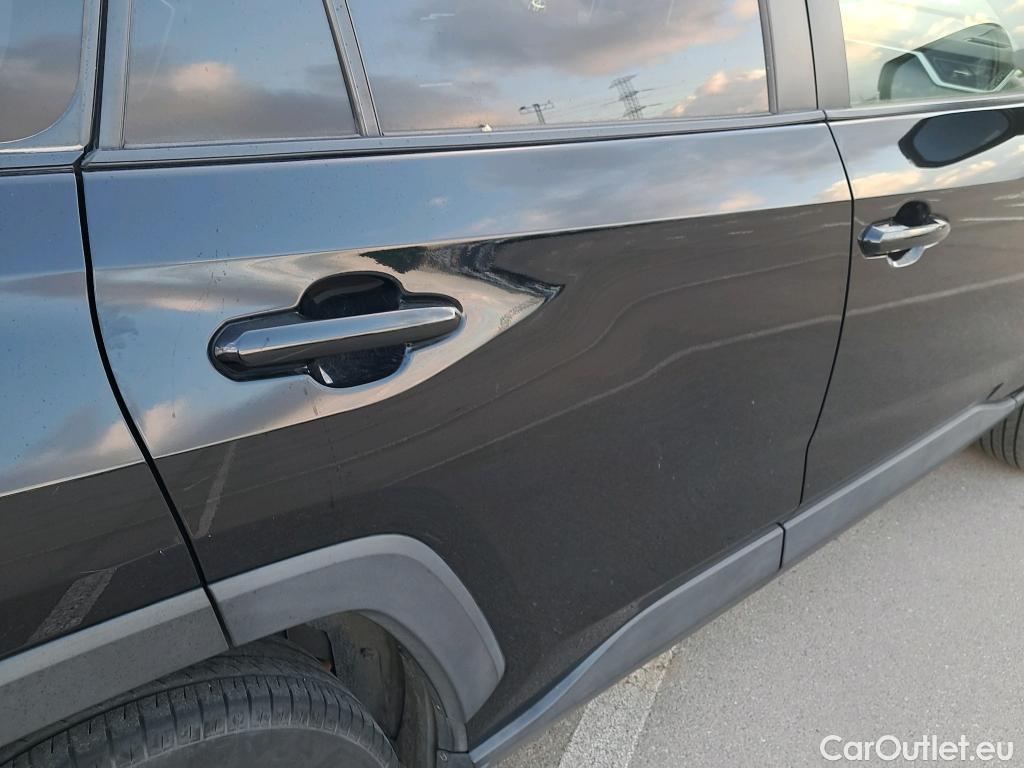  Toyota  RAV4 TOYOTA  / 2018 / 5P / todoterreno 2.5l 220H Advance #7