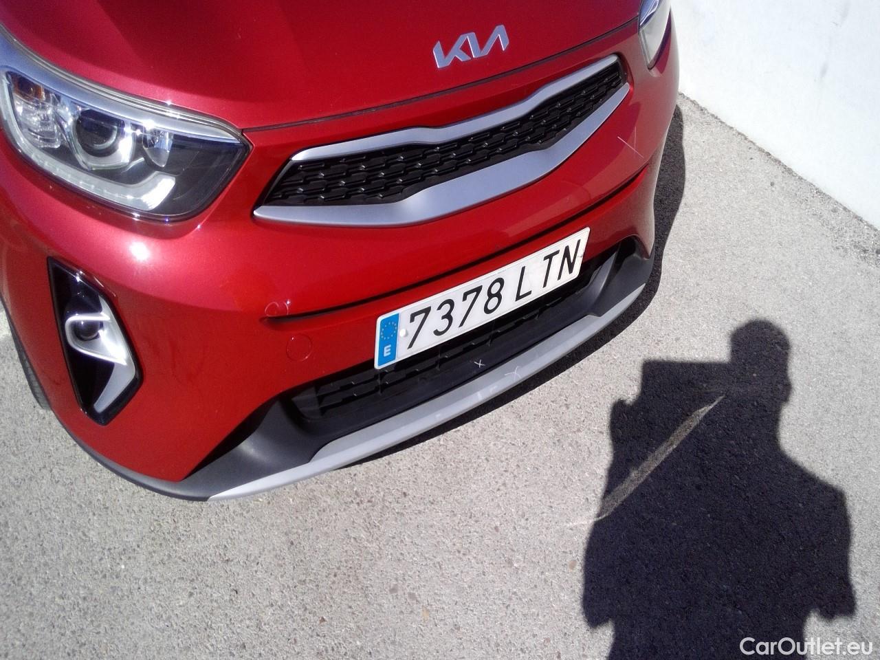  KIA  STONIC KIA  / 2017 / 5P / todoterreno 1.0 T-GDi 74kW (100CV) MHEV iMT Concept #3