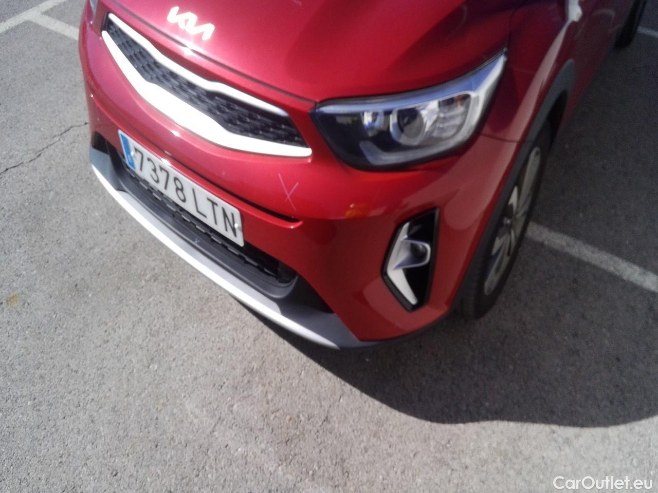  KIA  STONIC KIA  / 2017 / 5P / todoterreno 1.0 T-GDi 74kW (100CV) MHEV iMT Concept #4