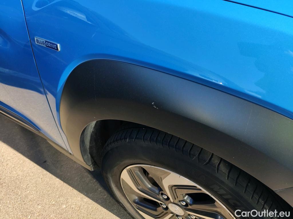  Hyundai  Konna HYUNDAI Kona / 2017 / 5P / todoterreno 1.6 GDI HEV SLE DCT #30